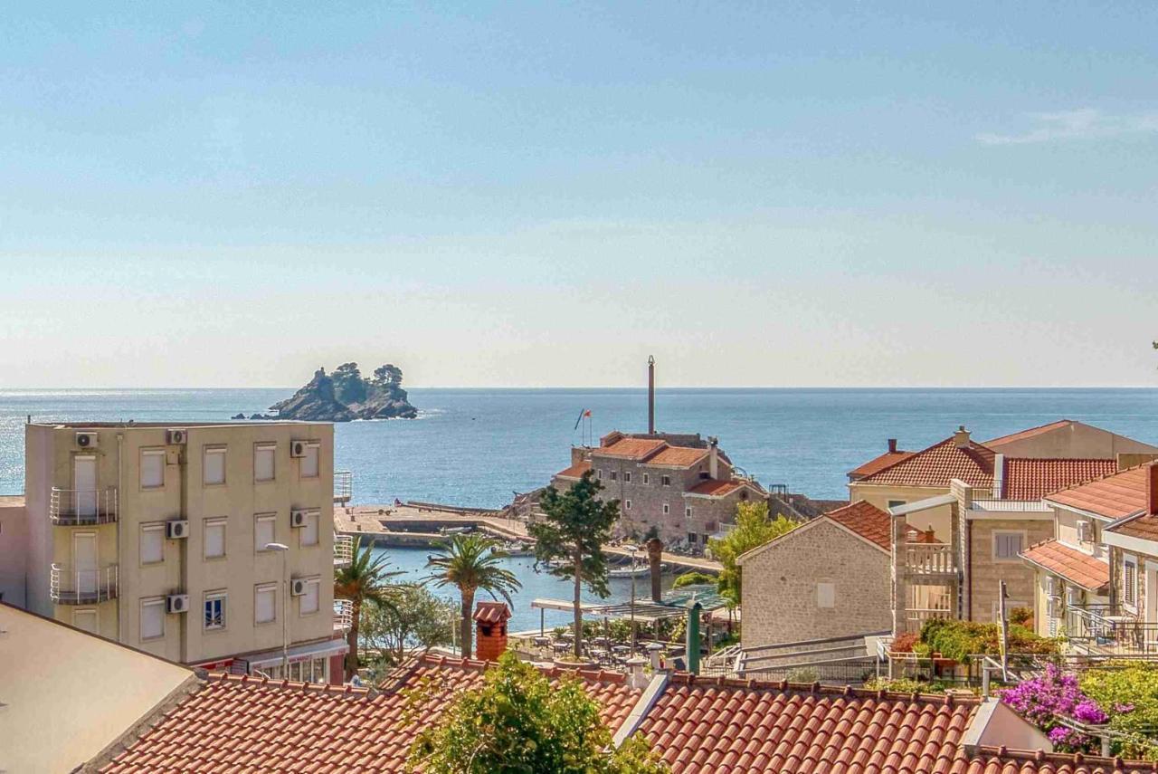 Apartmani Olga Petrovac na moru Exterior foto