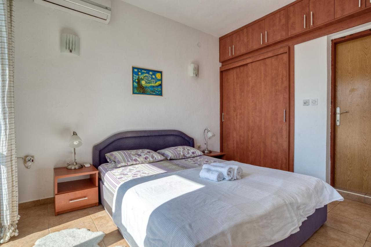 Apartmani Olga Petrovac na moru Exterior foto