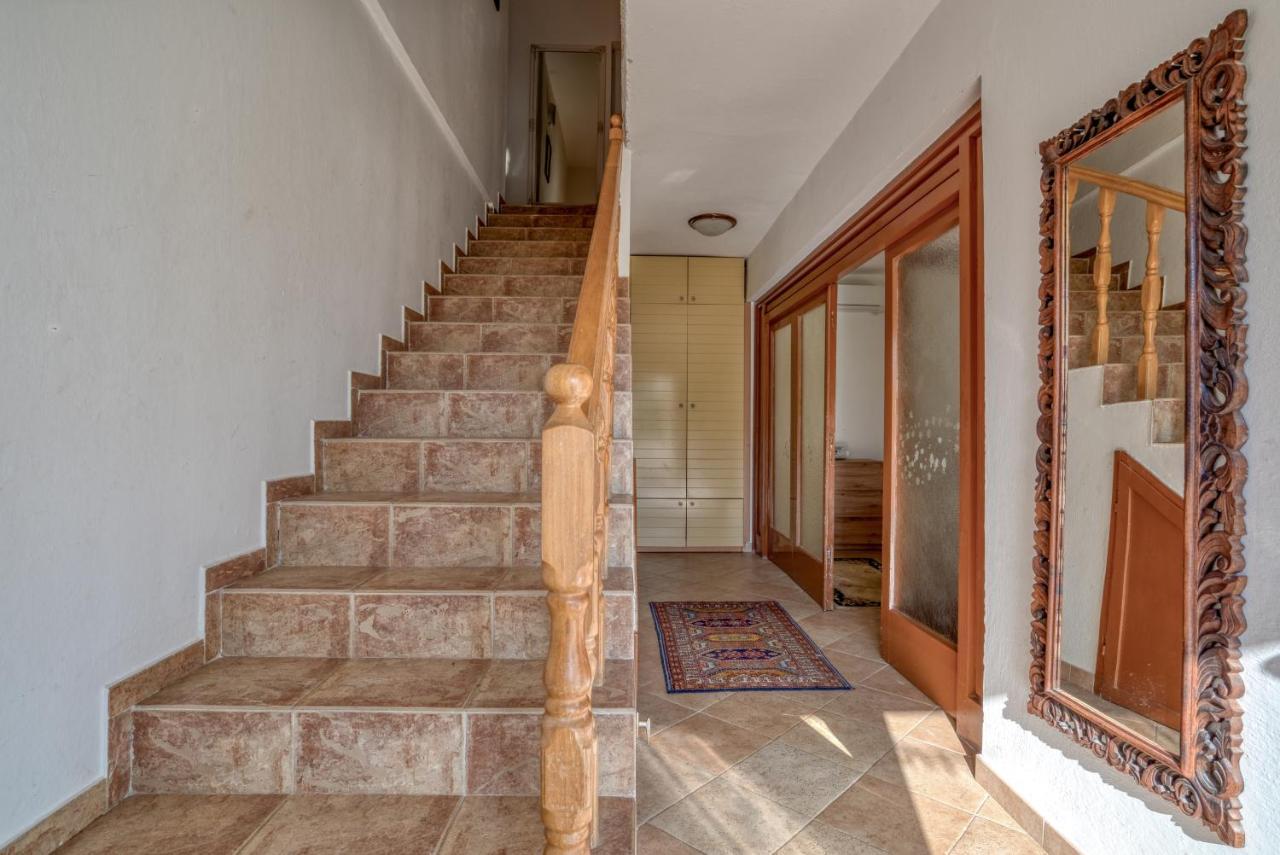 Apartmani Olga Petrovac na moru Exterior foto