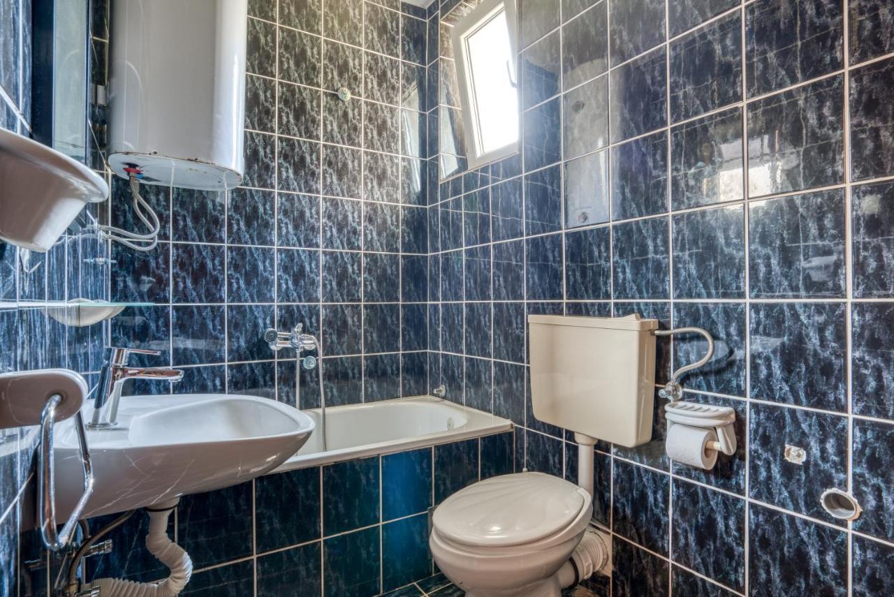 Apartmani Olga Petrovac na moru Exterior foto